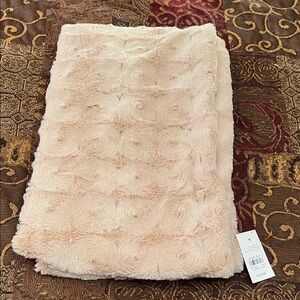 LOFT Blush Textured Soft Faux Fur Infinity Scarf NWT